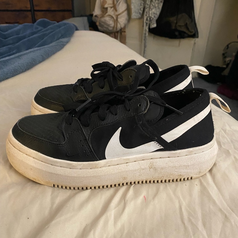 Women’s nike shoes